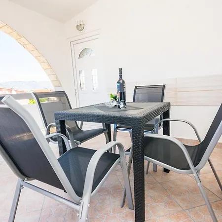 Jerkovic Apartment Vir